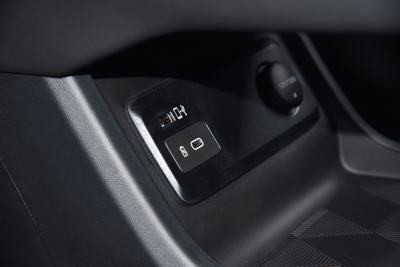 2023款 影速 270T R-STYLE版-内饰-图片-有驾