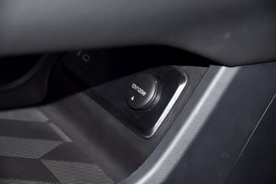2023款 影速 270T R-STYLE版-内饰-图片-有驾