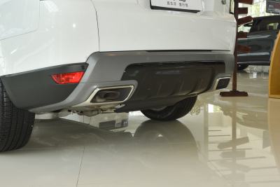 2022款 3.0 L6 SE-外观-图片-有驾