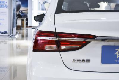 2020款 PLUS 1.6L CVT 4G互联荣耀全息版-外观-图片-有驾