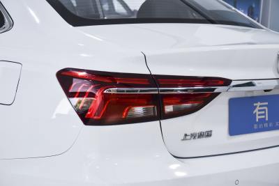 2020款 PLUS 1.6L CVT 4G互联荣耀全息版-外观-图片-有驾