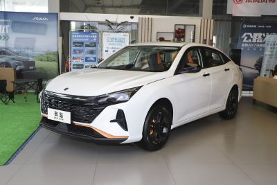 2023款 马赫版 1.5L 自动追影版-外观-图片-有驾 2023款 马赫版 1.5L 自动追影版-外观-图片-有驾