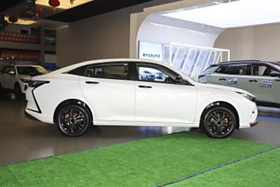 2023款 马赫版 1.5L 自动追影版-外观-图片-有驾 2023款 马赫版 1.5L 自动追影版-外观-图片-有驾