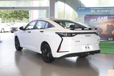 2023款 马赫版 1.5L 自动追影版-外观-图片-有驾 2023款 马赫版 1.5L 自动追影版-外观-图片-有驾