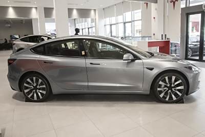 2025款 后轮驱动版-外观-图片-有驾