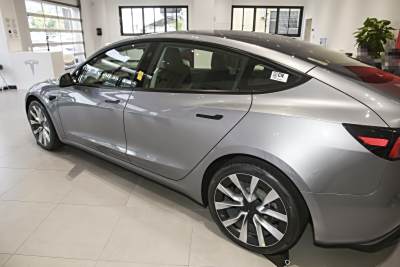 2025款 后轮驱动版-外观-图片-有驾