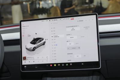 2025款 后轮驱动版-内饰-图片-有驾