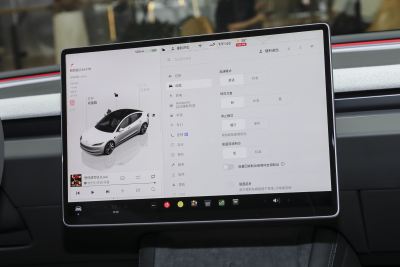 2025款 后轮驱动版-内饰-图片-有驾