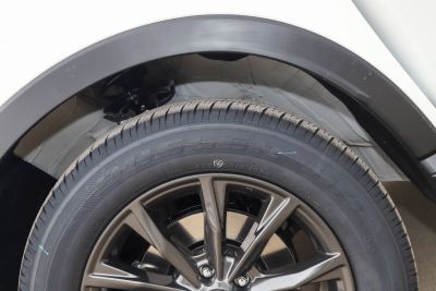 2026款 全球30年荣耀款 240TURBO 四驱臻享版-外观-图片-有驾