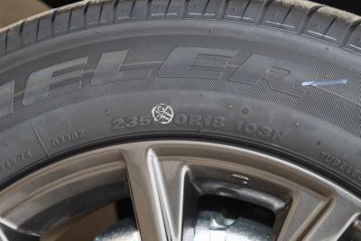 2026款 全球30年荣耀款 240TURBO 四驱臻享版-外观-图片-有驾