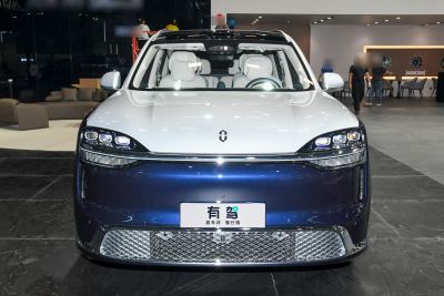 2026款 纯电 Ultimate 领世加长版 6座-外观-图片-有驾