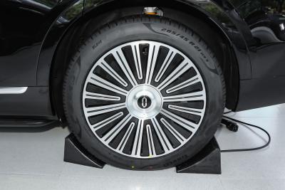 2025款 纯电 Ultra版 100kWh 6座版-外观-图片-有驾