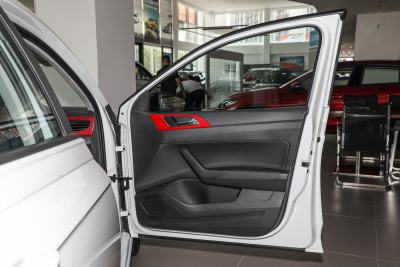 2023款 改款 Plus 1.5L 自动潮酷智尊版-内饰-图片-有驾
