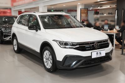 2024款 出众款 330TSI 自动两驱龙腾版-外观-图片-有驾