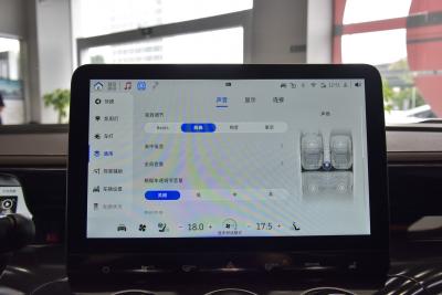 2024款 型动四驱版-内饰-图片-有驾