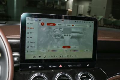 2024款 型动四驱版-内饰-图片-有驾