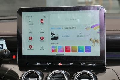 2024款 型动四驱版-内饰-图片-有驾