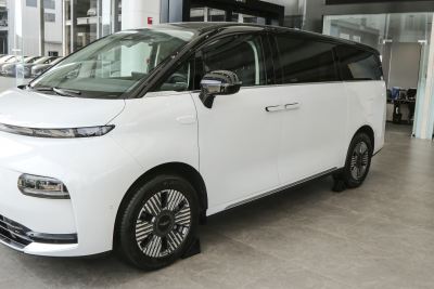 2025款 570km卓越版-外观-图片-有驾
