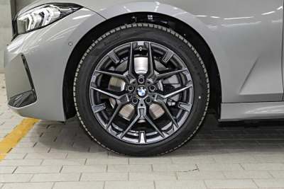 2025款 330Li 尊享型 M运动曜夜套装-外观-图片-有驾