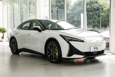 2024款 650ULTRA 390kW-外观-图片-有驾