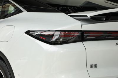 2024款 650ULTRA 390kW-外观-图片-有驾