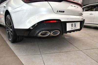 2025款 2.0T 405 AT尊享版-外观-图片-有驾