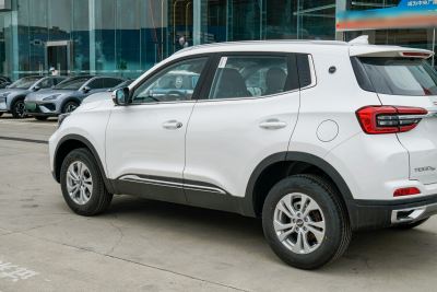 2025款 1.5L 手动卓越版-外观-图片-有驾