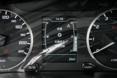 2025款 1.5L 手动卓越版-内饰-图片-有驾