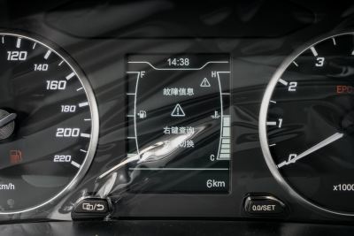 2025款 1.5L 手动卓越版-内饰-图片-有驾