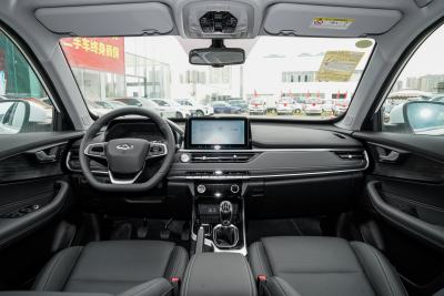 2025款 1.5L 手动卓越版-内饰-图片-有驾