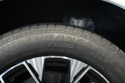 2025款 350 e L 4MATIC 典藏版-外观-图片-有驾