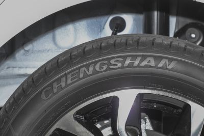 2025款 Plus 330KM豪华型-外观-图片-有驾