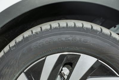 2026款 出众款 300TSI 自动两驱龙腾版-外观-图片-有驾