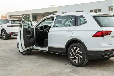 2026款 出众款 300TSI 自动两驱龙腾版-外观-图片-有驾