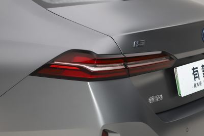 2025款 eDrive 40L M运动套装-外观-图片-有驾