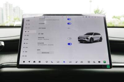 2025款 215旗舰型-内饰-图片-有驾