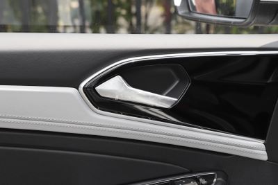 2024款 280TSI 自动先锋版-空间-图片-有驾