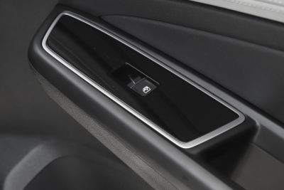 2024款 280TSI 自动先锋版-空间-图片-有驾