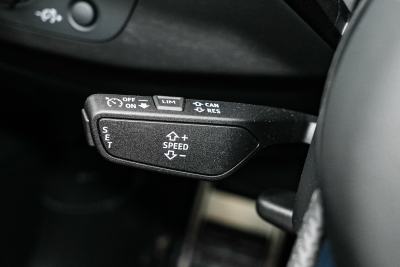 2025款 200万辆悦享版 40 TFSI 豪华动感型 B&O 星夜版-内饰-图片-有驾