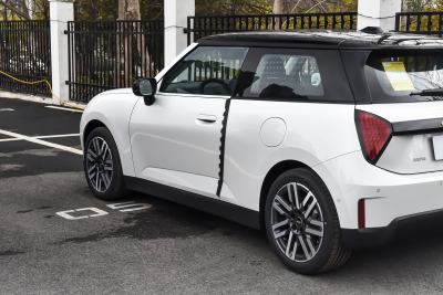 2025款 456km COOPER E 经典派-外观-图片-有驾