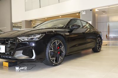 2024款 45 TFSI quattro 黑武士版-外观-图片-有驾 2024款 45 TFSI quattro 黑武士版-外观-图片-有驾