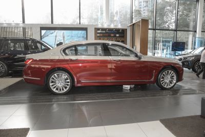 2021款 M760Li xDrive V12 耀影特别版-外观-图片-有驾