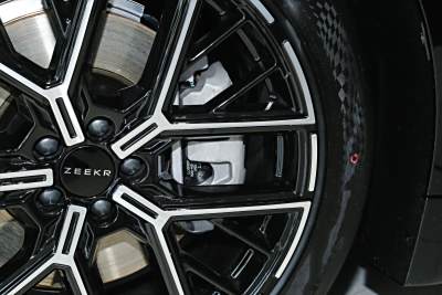 2026款 103度四驱  Ultra版-外观-图片-有驾