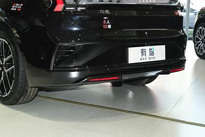 2026款 103度四驱  Ultra版-外观-图片-有驾