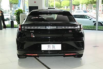 2026款 103度四驱  Ultra版-外观-图片-有驾