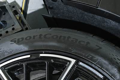 2026款 103度四驱  Ultra版-外观-图片-有驾