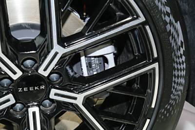 2026款 103度四驱  Ultra版-外观-图片-有驾