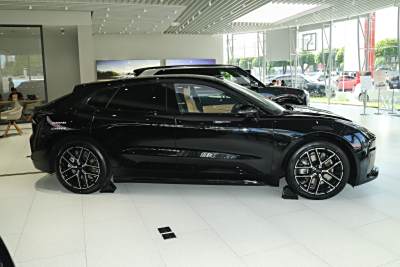 2026款 103度四驱  Ultra版-外观-图片-有驾