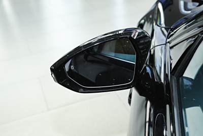 2026款 103度四驱  Ultra版-外观-图片-有驾