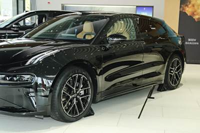 2026款 103度四驱  Ultra版-外观-图片-有驾